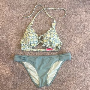 Victoria’s Secret Bikini Set